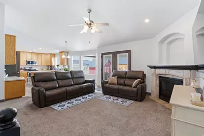 1174 W 1395 N, Clinton, UT 84015 - Photo 3