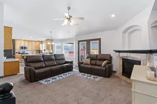 1174 W 1395 N, Clinton, UT 84015 - Photo 3