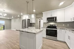 1032 E 400 S, Salt Lake City, UT 84102 - Photo 3