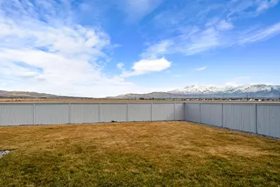 238 W Founders Blvd, Saratoga Springs, UT 84045 - Photo 37