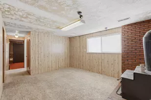 9882 S 610 E, Sandy, UT 84070 - Photo 25