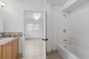 9882 S 610 E, Sandy, UT 84070 - Photo 15