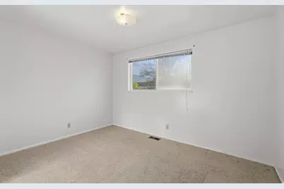 9882 S 610 E, Sandy, UT 84070 - Photo 9