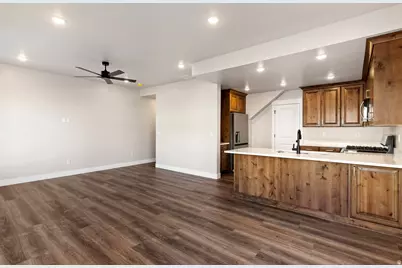 3143 N 1675 E, Layton, UT 84040 - Photo 11