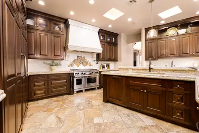 2248 N Tacheene Dr, Saint George, UT 84770 - Photo 13