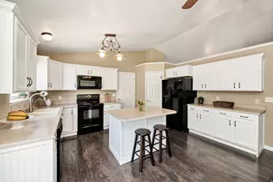 397 S 675 E, Hyrum, UT 84319 - Photo 7