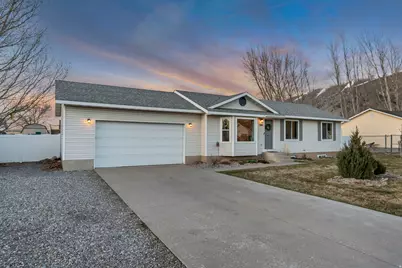 1041 E 30 S, Hyrum, UT 84319 - Photo 1