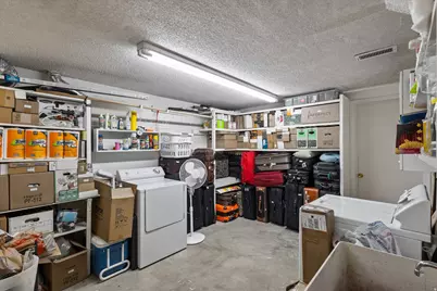 215 Carol Way, Midvale, UT 84047 - Photo 29