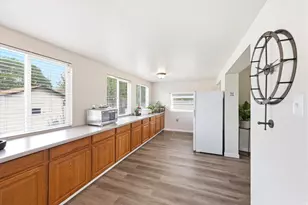 215 Carol Way, Midvale, UT 84047 - Photo 13