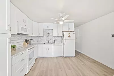 215 Carol Way, Midvale, UT 84047 - Photo 9