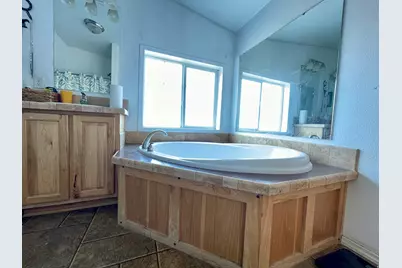 240 E Horseshoe Bend Rd, Vernal, UT 84078 - Photo 11