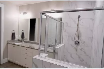 6586 W Sunrise Ridge Ct S, West Valley, UT 84128 - Photo 11