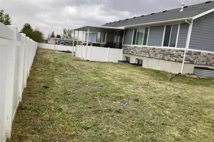 6586 W Sunrise Ridge Ct S, West Valley, UT 84128 - Photo 23