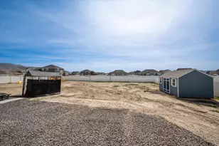 206 E Mount Emmons Dr, Eagle Mountain, UT 84005 - Photo 43