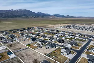 206 E Mount Emmons Dr, Eagle Mountain, UT 84005 - Photo 61