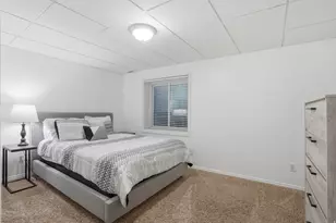 9489 S Kirkside Dr, South Jordan, UT 84009 - Photo 31