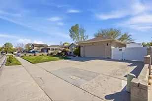 9489 S Kirkside Dr, South Jordan, UT 84009 - Photo 3