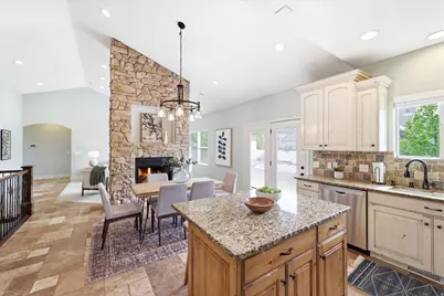 977 W White Wulff Dr, Bluffdale, UT 84065 - Photo 9