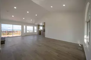 11922 S Bluff View Dr, Sandy, UT 84092 - Photo 5