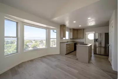 11922 S Bluff View Dr, Sandy, UT 84092 - Photo 7