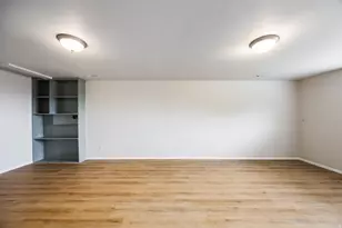 2651 E 2100 S, Salt Lake City, UT 84109 - Photo 13