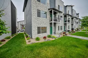 3078 N Bend Ln E, Layton, UT 84040 - Photo 3