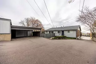 2025 S Broadmoor St, Salt Lake City, UT 84108 - Photo 25