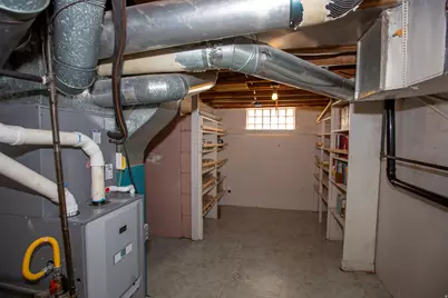 225 N 200 E, Tremonton, UT 84337 - Photo 27