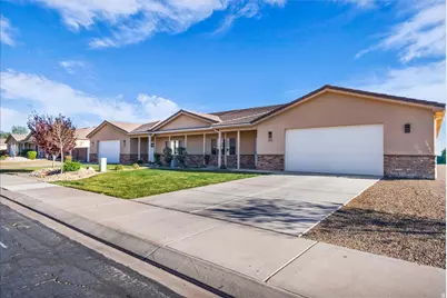 157 W 200 S, Ivins, UT 84738 - Photo 3