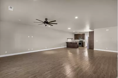 157 W 200 S, Ivins, UT 84738 - Photo 15