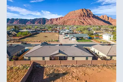 157 W 200 S, Ivins, UT 84738 - Photo 9