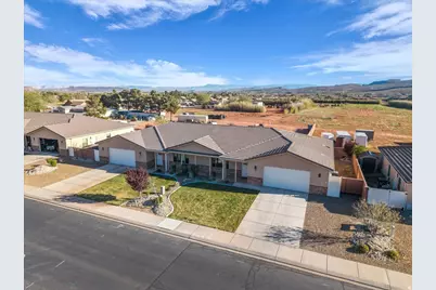 157 W 200 S, Ivins, UT 84738 - Photo 7
