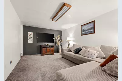 922 E 225 N, Layton, UT 84041 - Photo 9