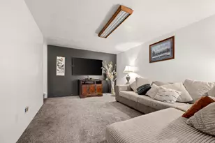 922 E 225 N, Layton, UT 84041 - Photo 9