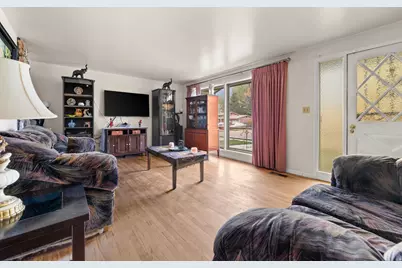 922 E 225 N, Layton, UT 84041 - Photo 5