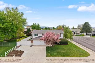 523 Mountain Rd, Centerville, UT 84014 - Photo 27