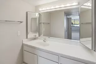 241 N Vine St, Salt Lake City, UT 84103 - Photo 31