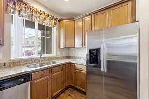 897 Halstead Dr, North Salt Lake, UT 84054 - Photo 5