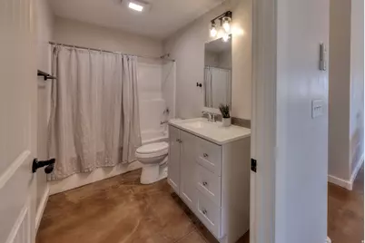 71 N Mount Peale Dr, Moab, UT 84532 - Photo 11