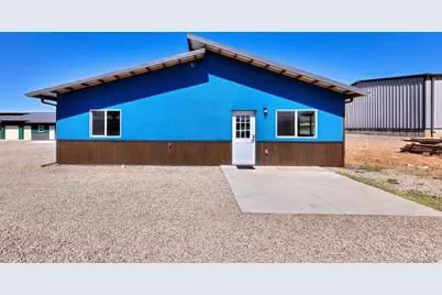 71 N Mount Peale Dr, Moab, UT 84532 - Photo 25