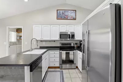 7745 S 5080 W, West Jordan, UT 84081 - Photo 13