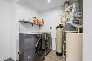 1543 S Marilyn Dr W, Syracuse, UT 84075 - Photo 25