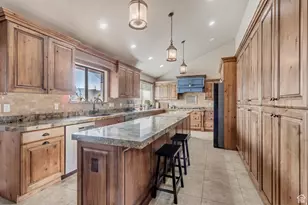 120 Deseret Cir, Grantsville, UT 84029 - Photo 1