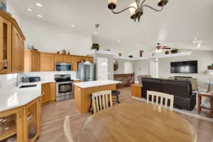 543 E 2300 N, North Ogden, UT 84414 - Photo 5