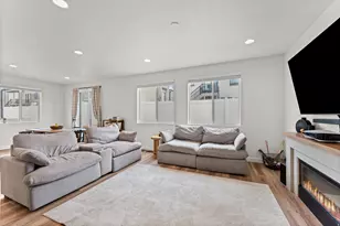 6632 S Glade Creek Dr W, West Jordan, UT 84081 - Photo 9