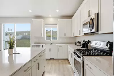 2503 N Velvet Moon Dr, Saratoga Springs, UT 84045 - Photo 11