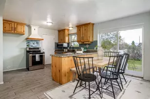 1358 E 6400 S, Salt Lake City, UT 84121 - Photo 7