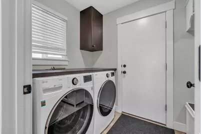 1893 E Lincoln Ln, Holladay, UT 84124 - Photo 11