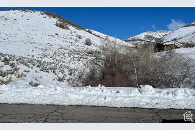 9028 E 950 N #89, Huntsville, UT 84317 - Photo 3