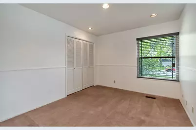 8329 S Escalante Dr, Sandy, UT 84093 - Photo 27